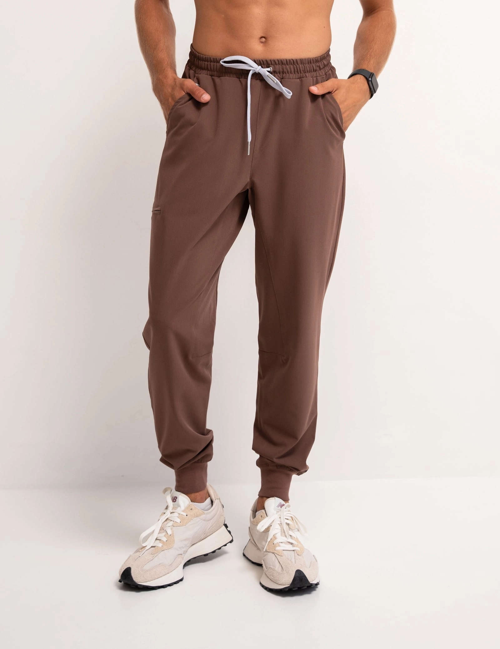 Férfi Orvosi Nadrág Jogger - MILKY BROWN