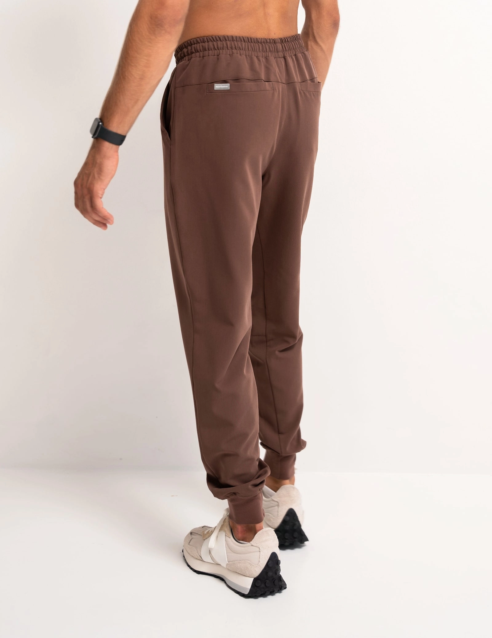 Férfi Orvosi Nadrág Jogger - MILKY BROWN