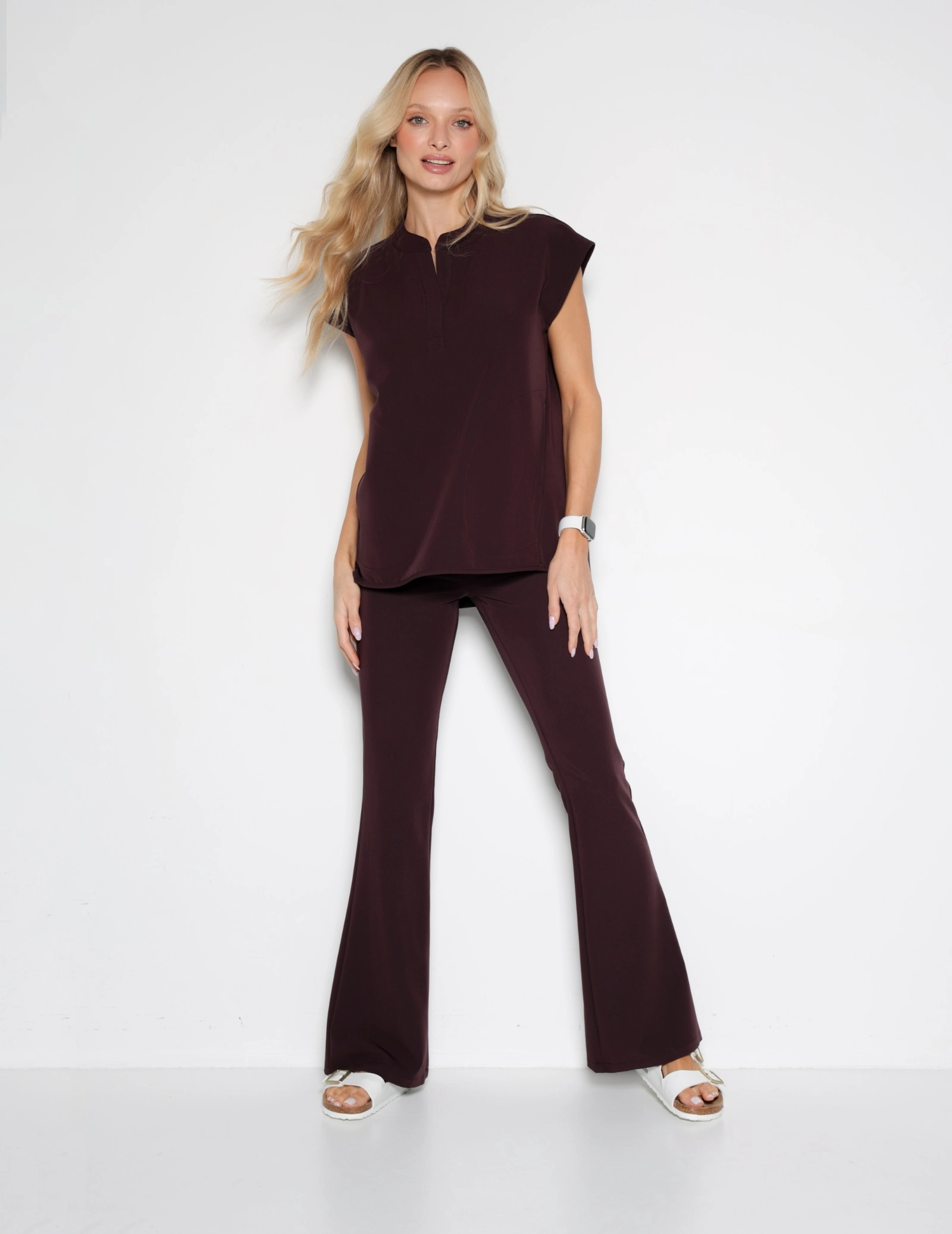 Női Orvosi Felső Khloe - DARK CHOCOLATE