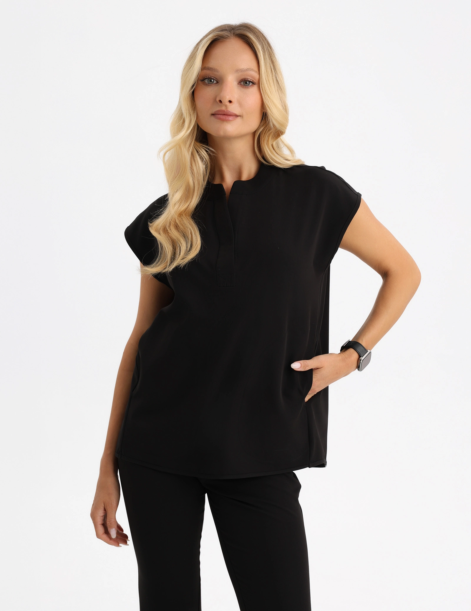 Női Orvosi Felső Khloe - BLACK