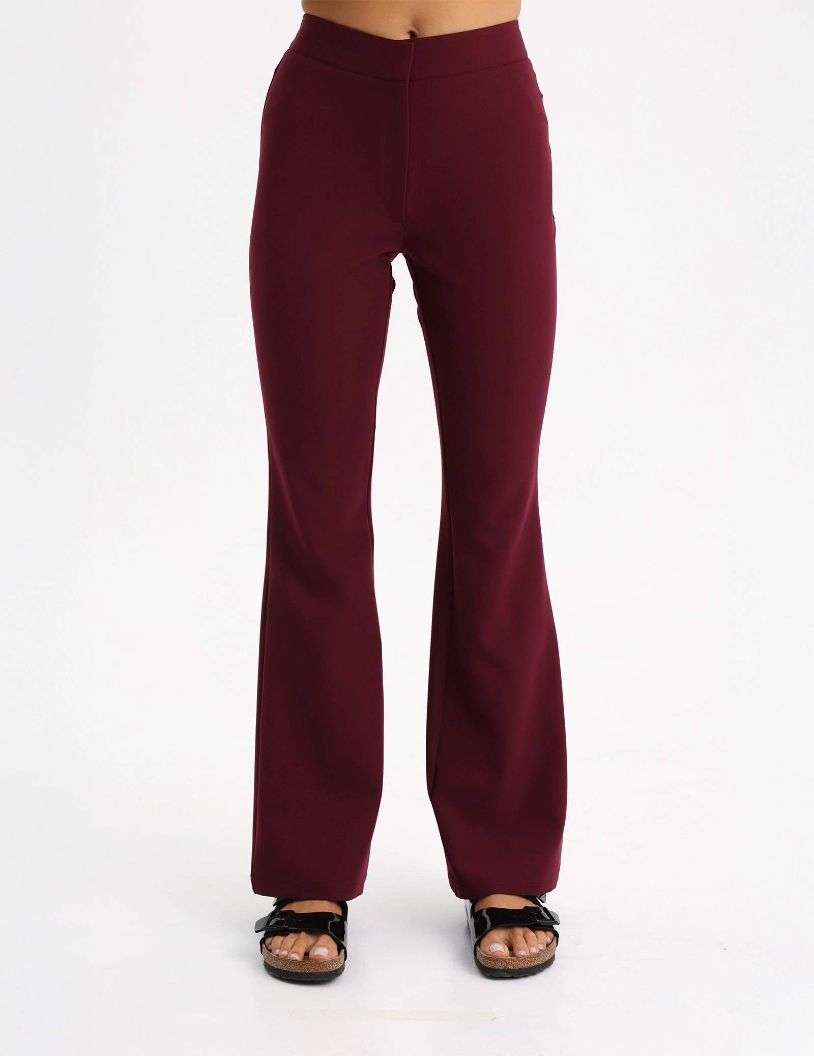 Női Orvosi Nadrág Flare - BURGUNDY