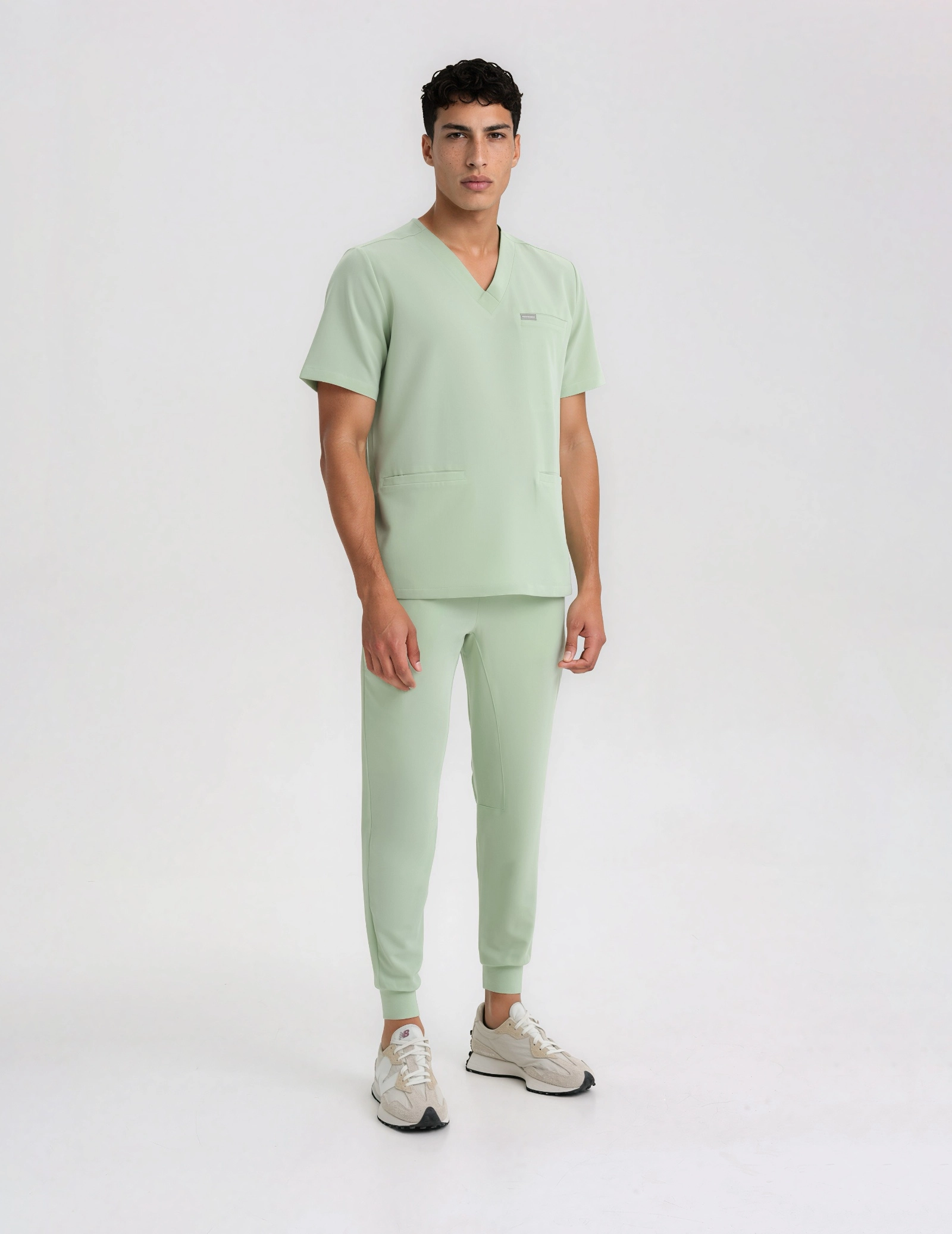 Férfi Orvosi Nadrág Jogger - MATCHA LATTE