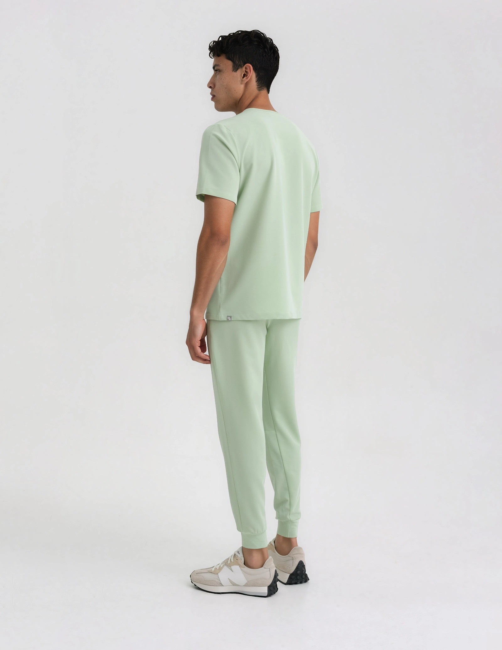 Férfi Orvosi Nadrág Jogger - MATCHA LATTE